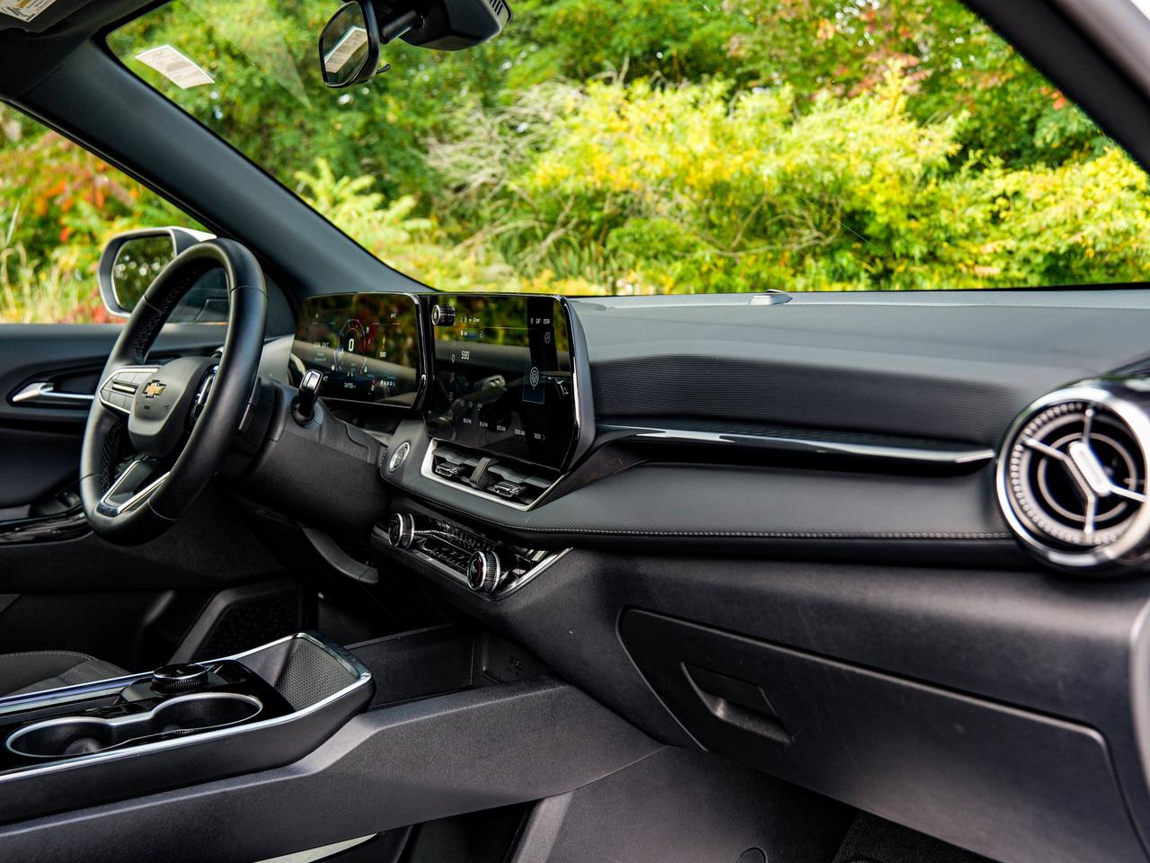 2026 Chevrolet Equinox AWD LT Photo