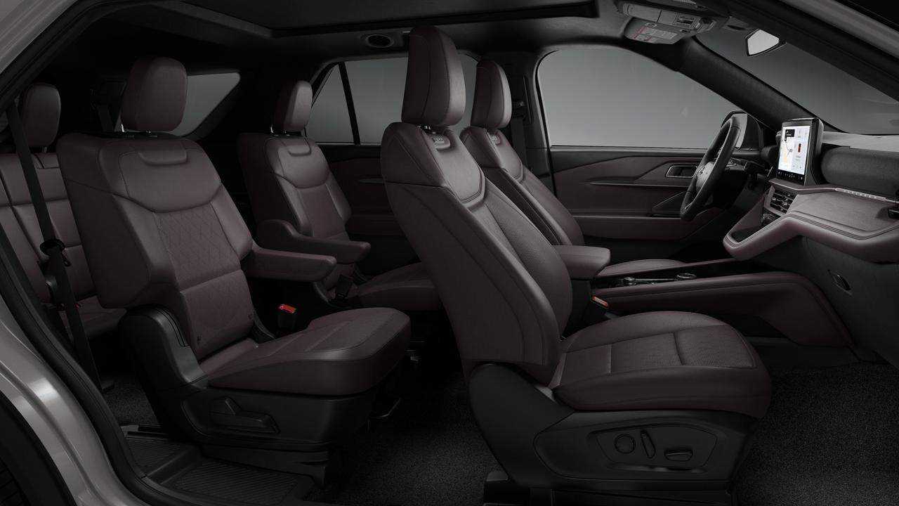 2027 Ford Explorer Platinum 4WD Photo