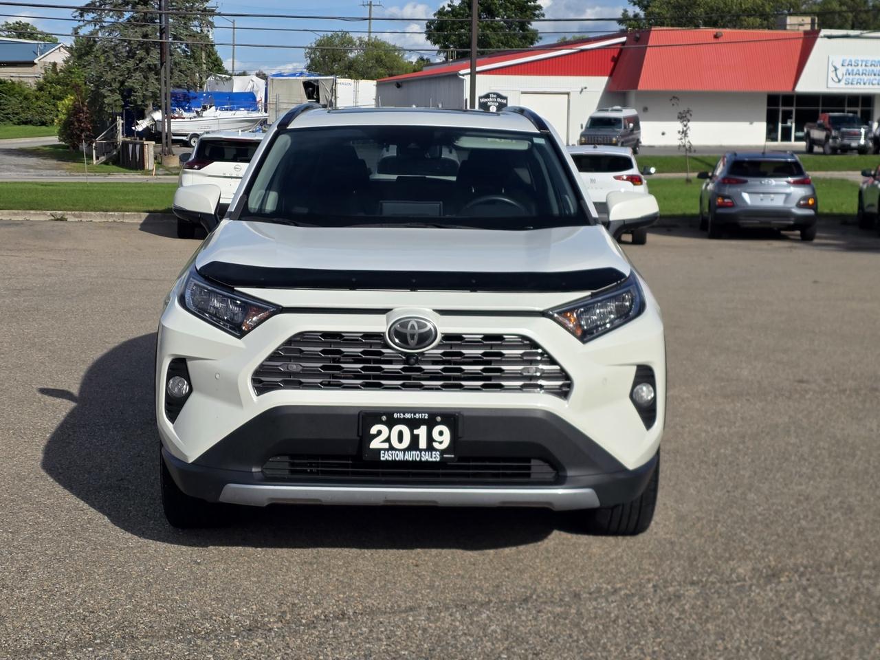 2019 Toyota RAV4 LIMITED AWD Photo1