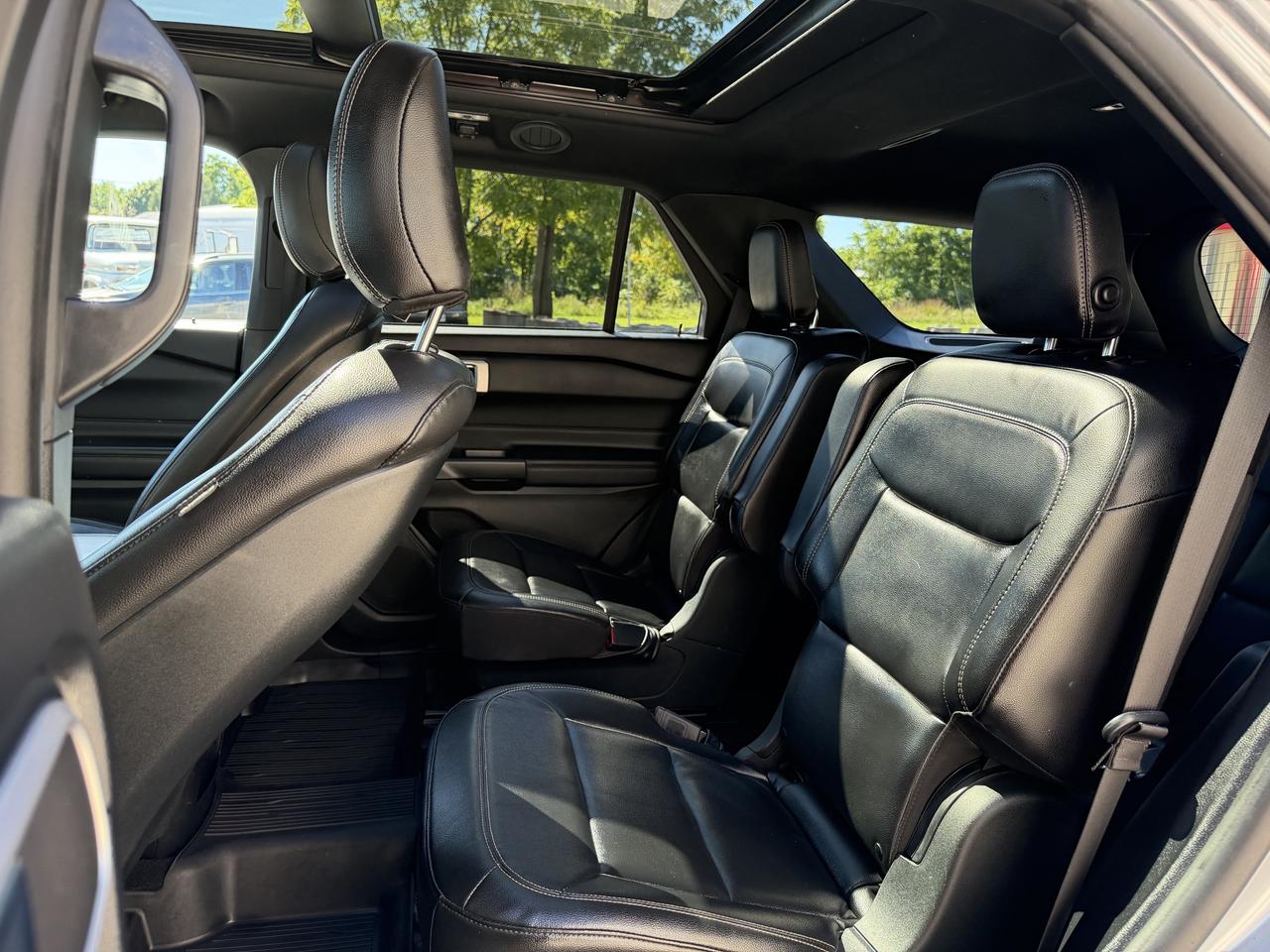 2020 Ford Explorer XLT Photo