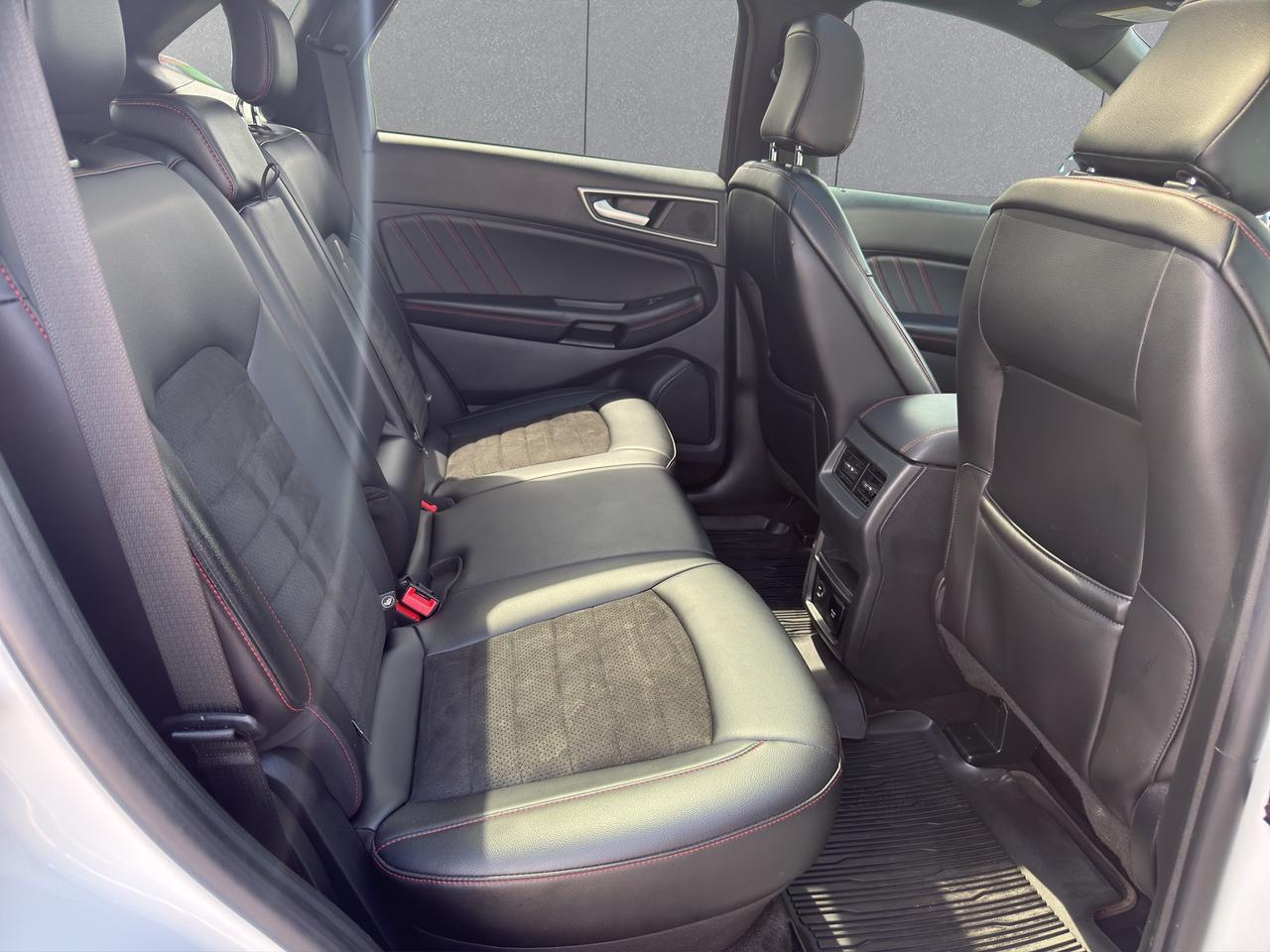 2021 Ford Edge ST Line Photo