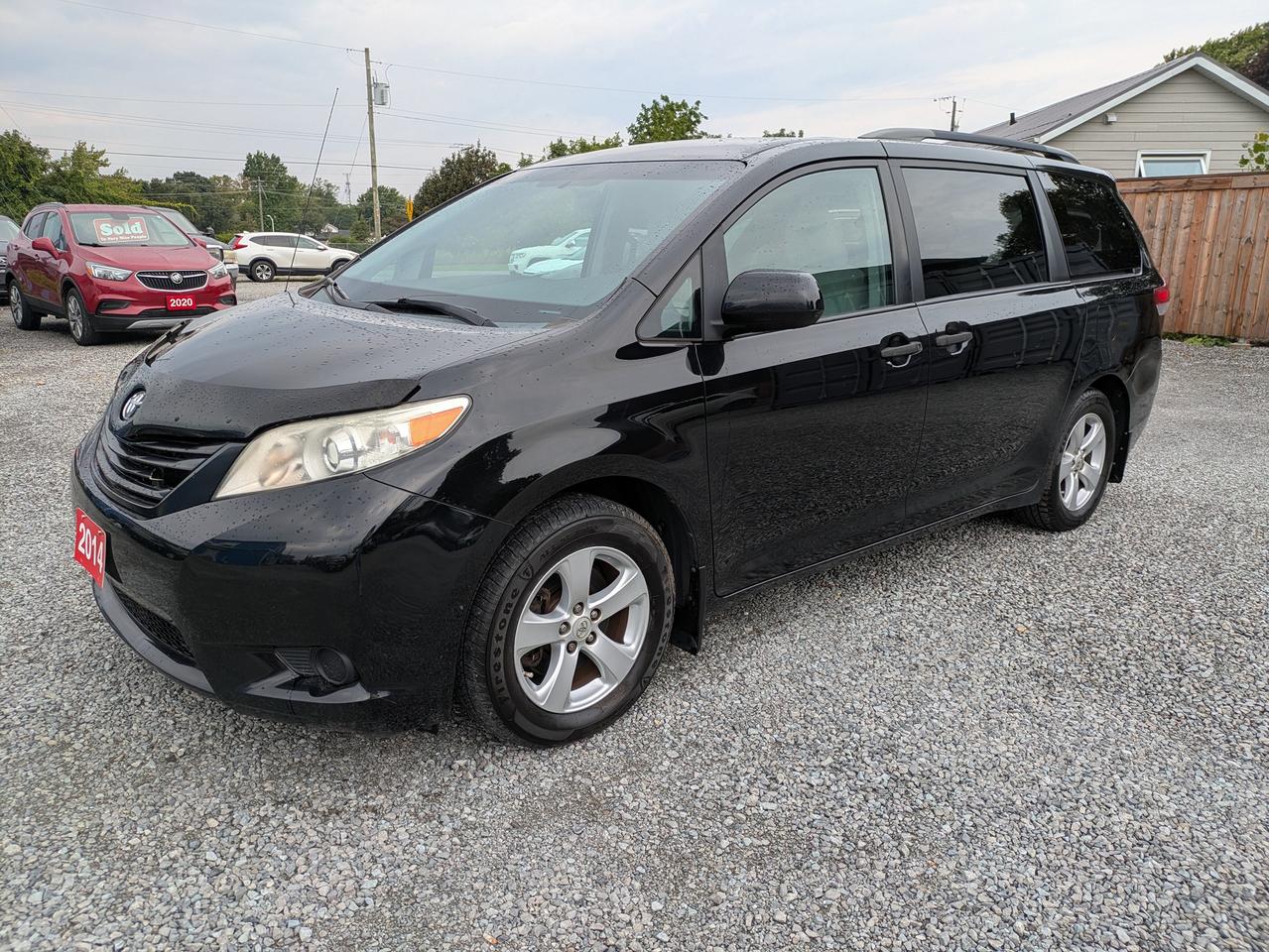 2014 Toyota Sienna 5DR 7-PASS FWD - Photo #1