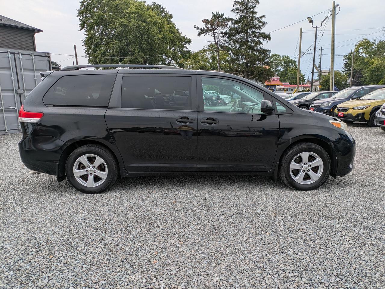 2014 Toyota Sienna 5DR 7-PASS FWD Photo