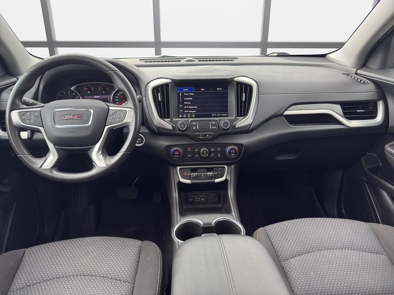 2022 GMC Terrain SLE Photo