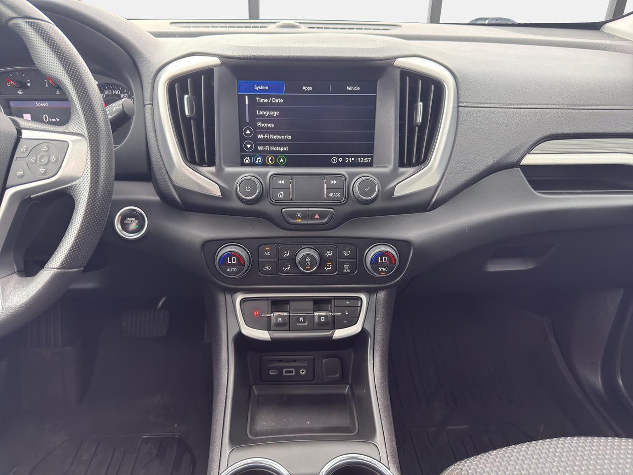 2022 GMC Terrain SLE Photo