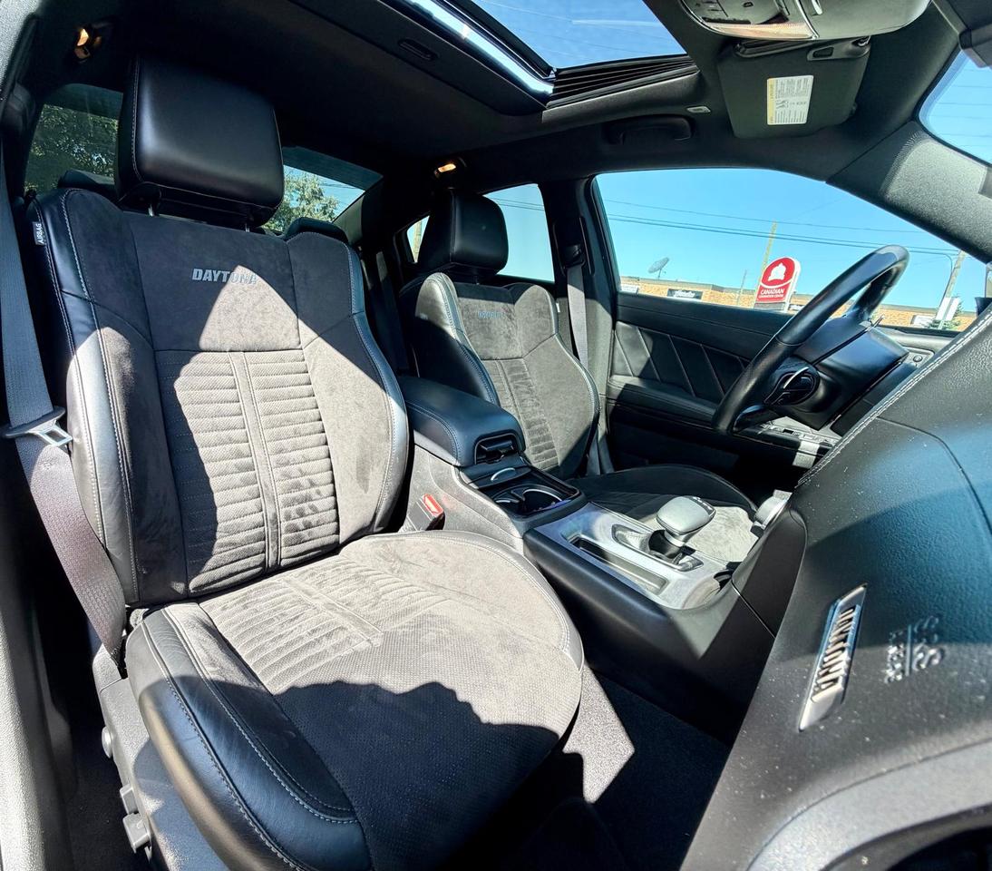 2023 Dodge Charger R/T  - Photo #10