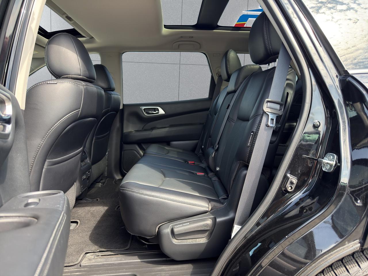 2020 Nissan Pathfinder SL PREMIUM Photo