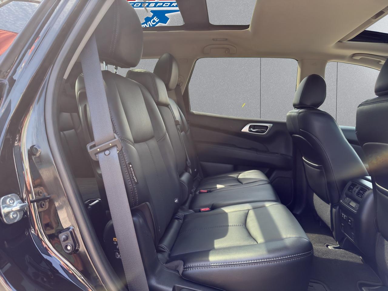 2020 Nissan Pathfinder SL PREMIUM Photo