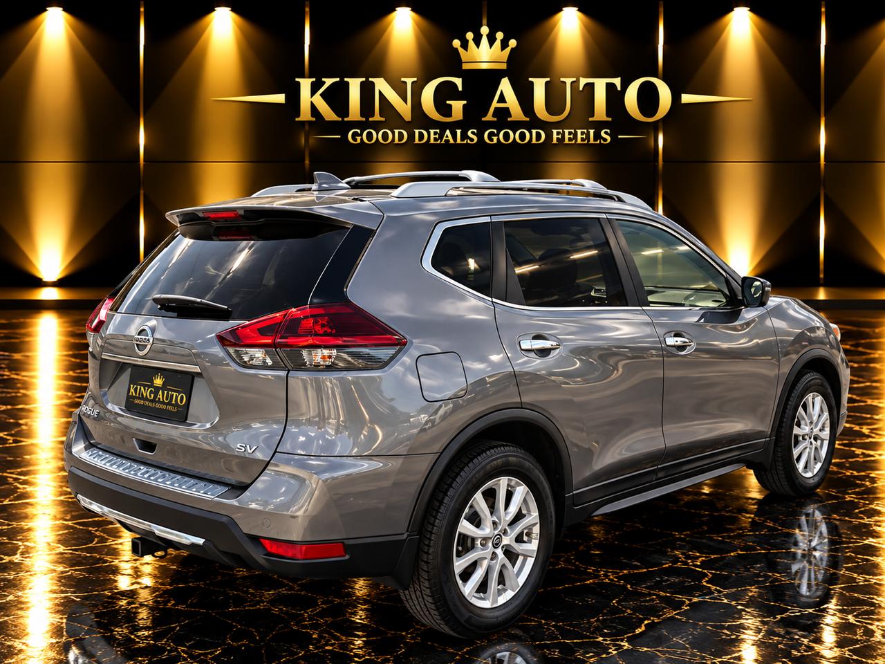 2018 Nissan Rogue SV Photo
