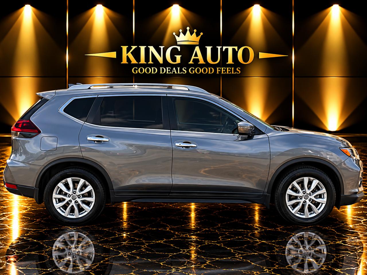 2018 Nissan Rogue SV Photo
