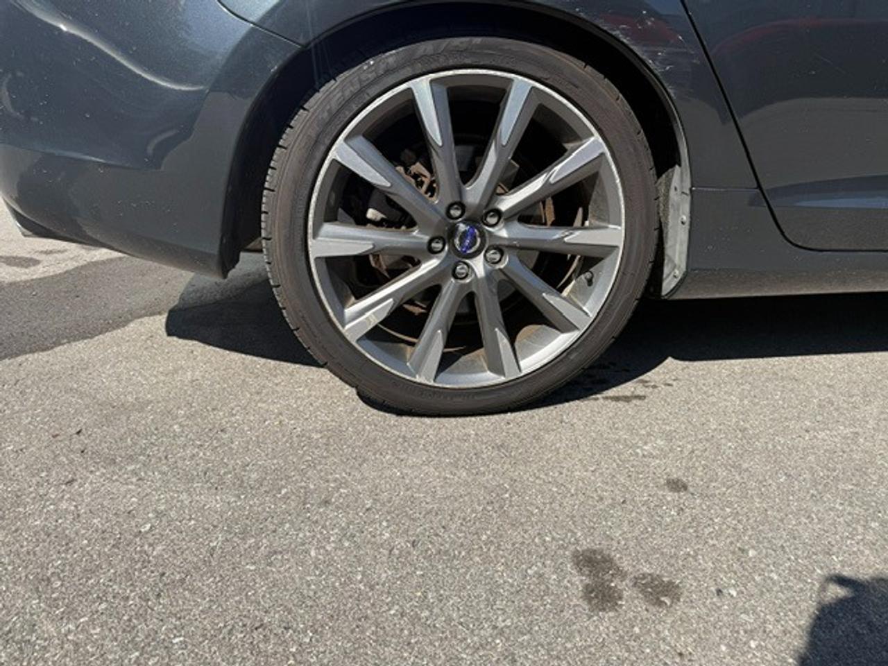 2015 Volvo V60 T5 Drive-E Premier Plus Photo