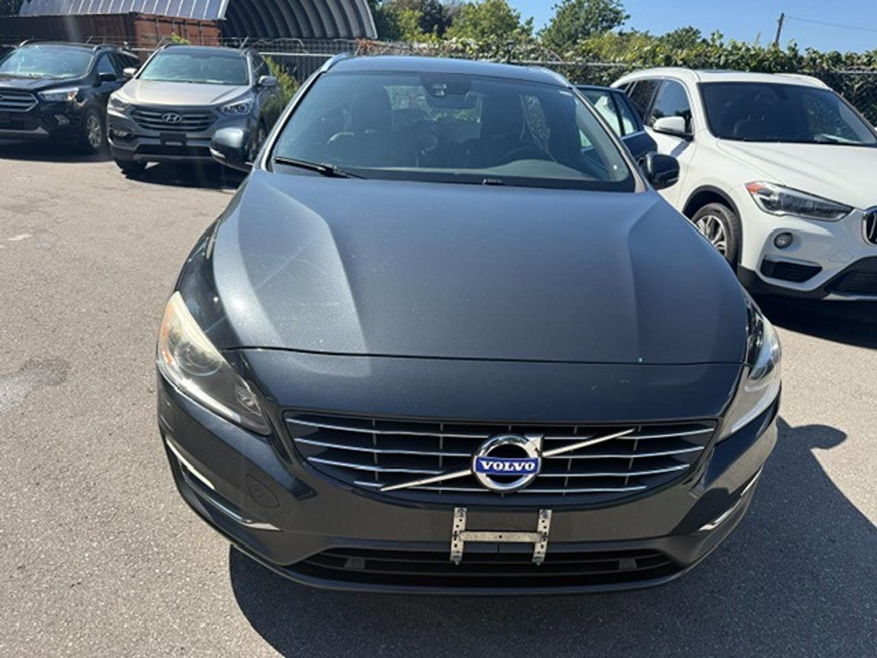 2015 Volvo V60 T5 Drive-E Premier Plus Photo