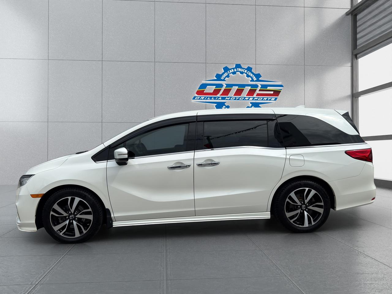 2018 Honda Odyssey Touring Photo