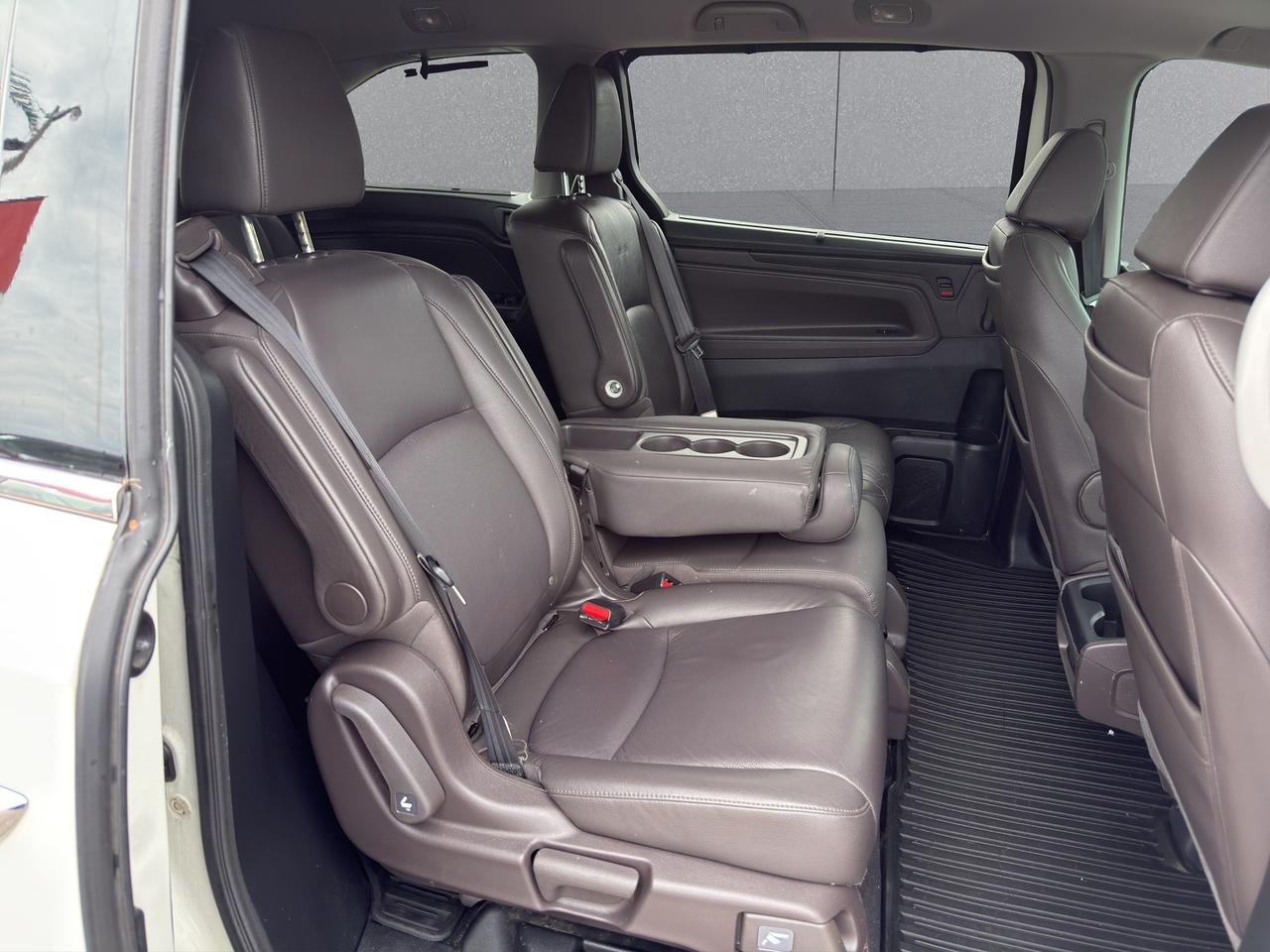 2018 Honda Odyssey Touring Photo
