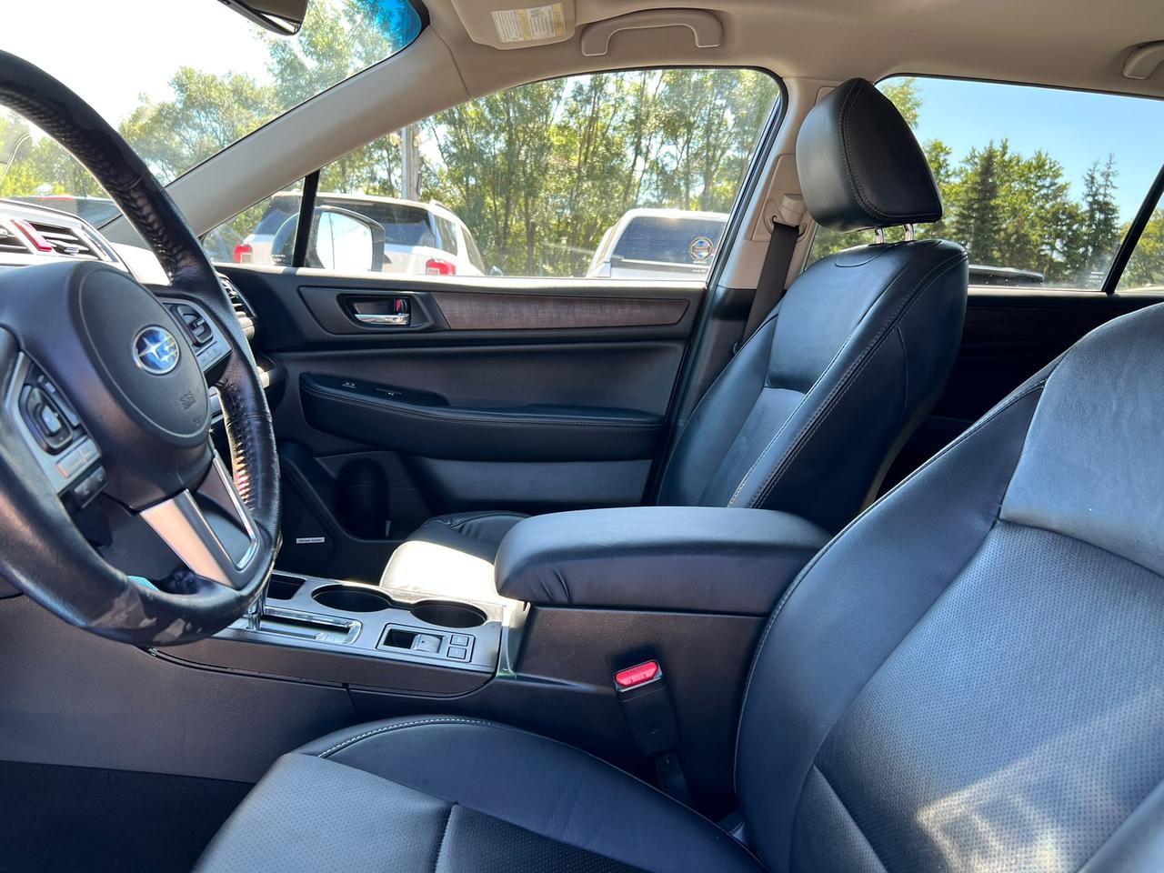 2017 Subaru Outback 2.5i Limited w/Tech Pkg CERTIFIED Photo