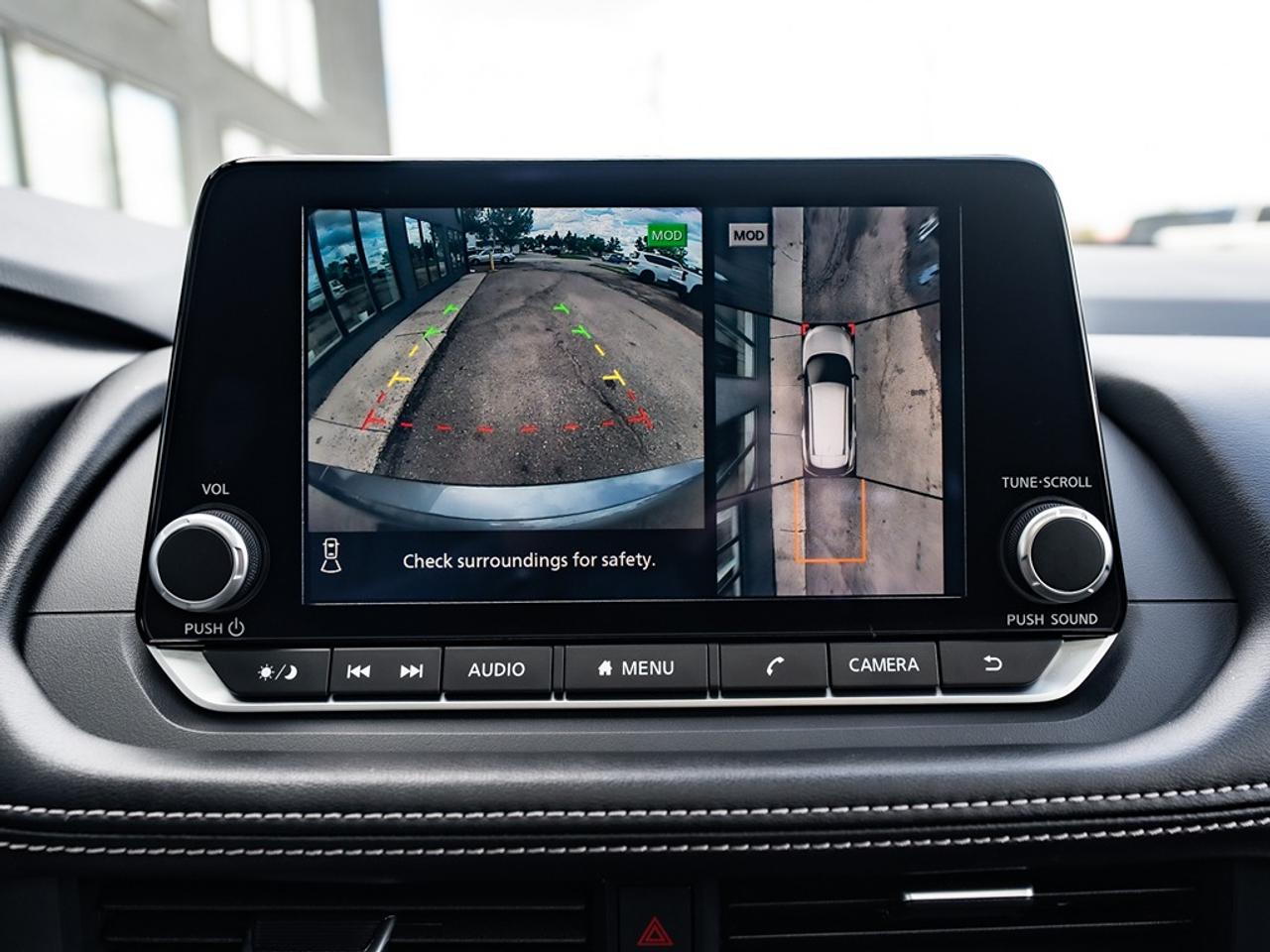 2024 Nissan Rogue AWD SV With Moonroof Photo13