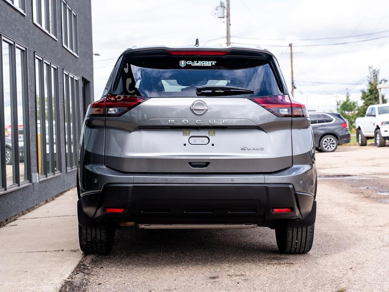 2024 Nissan Rogue AWD SV With Moonroof Photo27