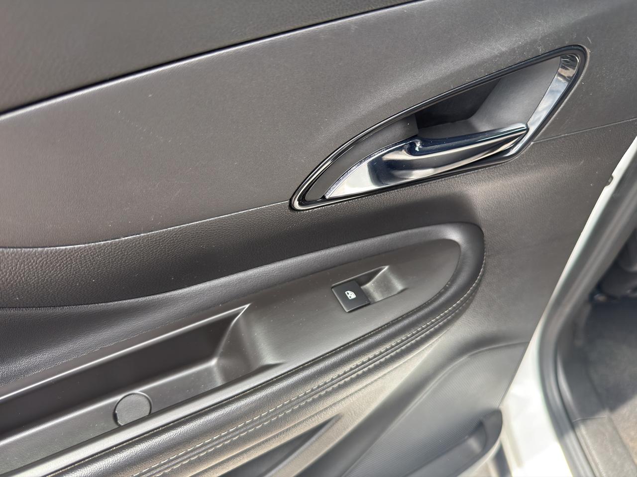 2019 Buick Encore Sport Touring Photo