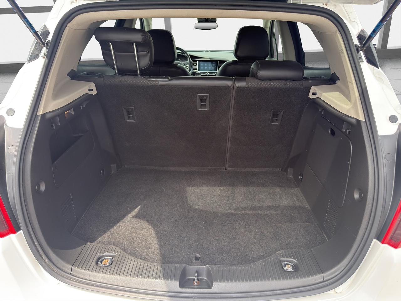 2019 Buick Encore Sport Touring Photo