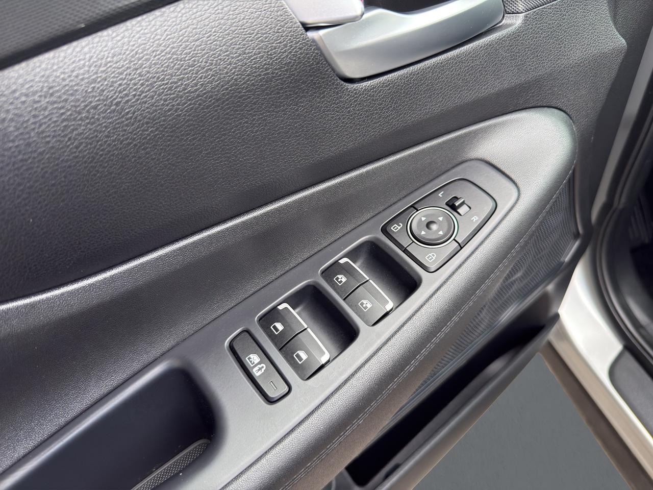 2022 Hyundai Santa Fe Preferred Photo
