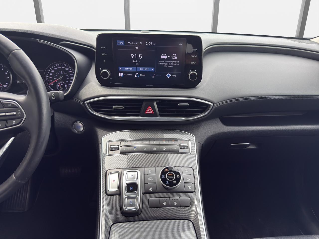 2022 Hyundai Santa Fe Preferred Photo