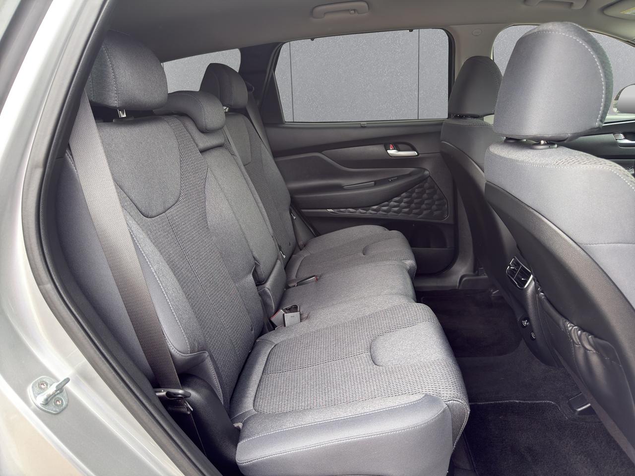 2022 Hyundai Santa Fe Preferred Photo