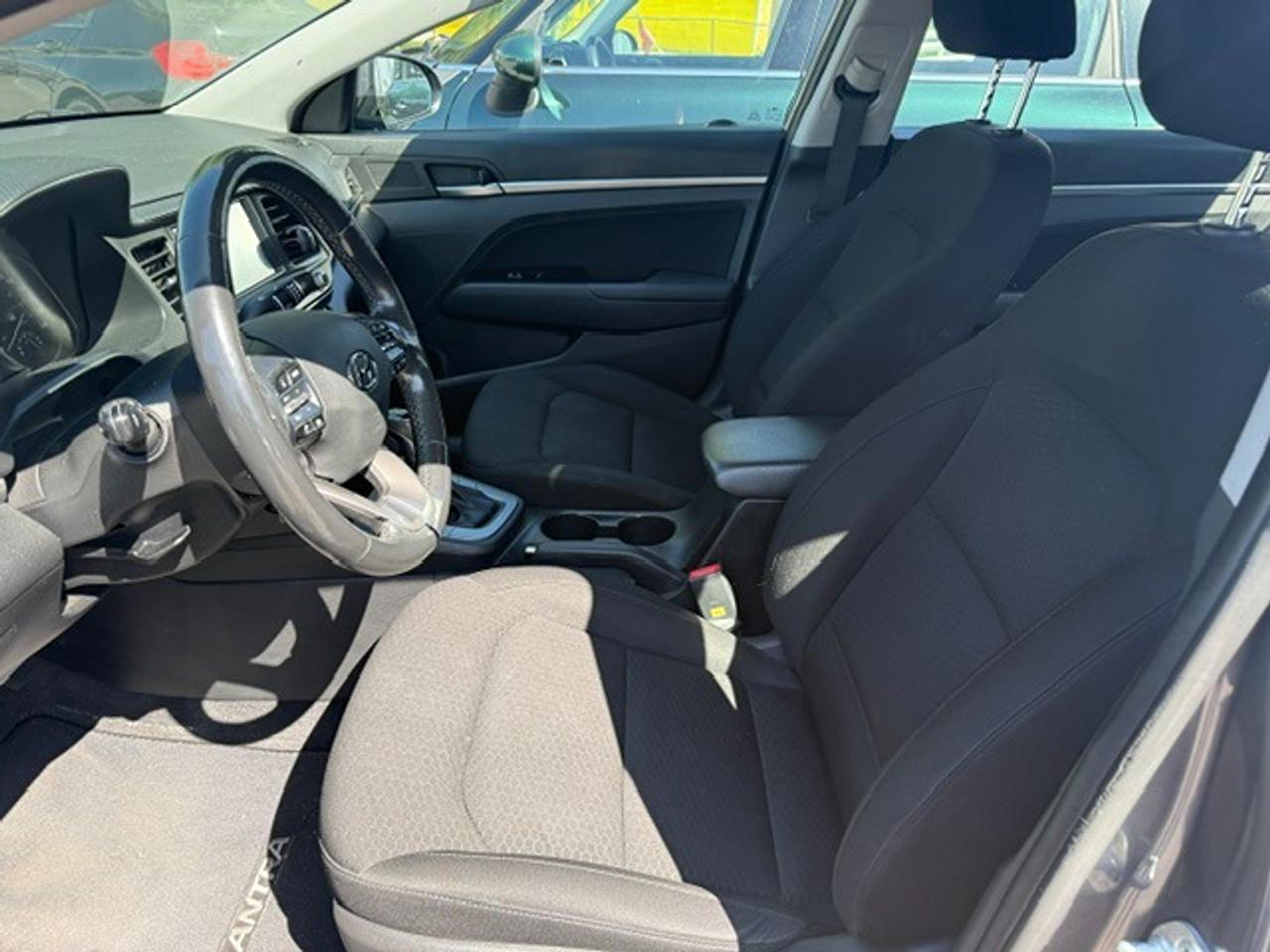 2019 Hyundai Elantra SEL Photo