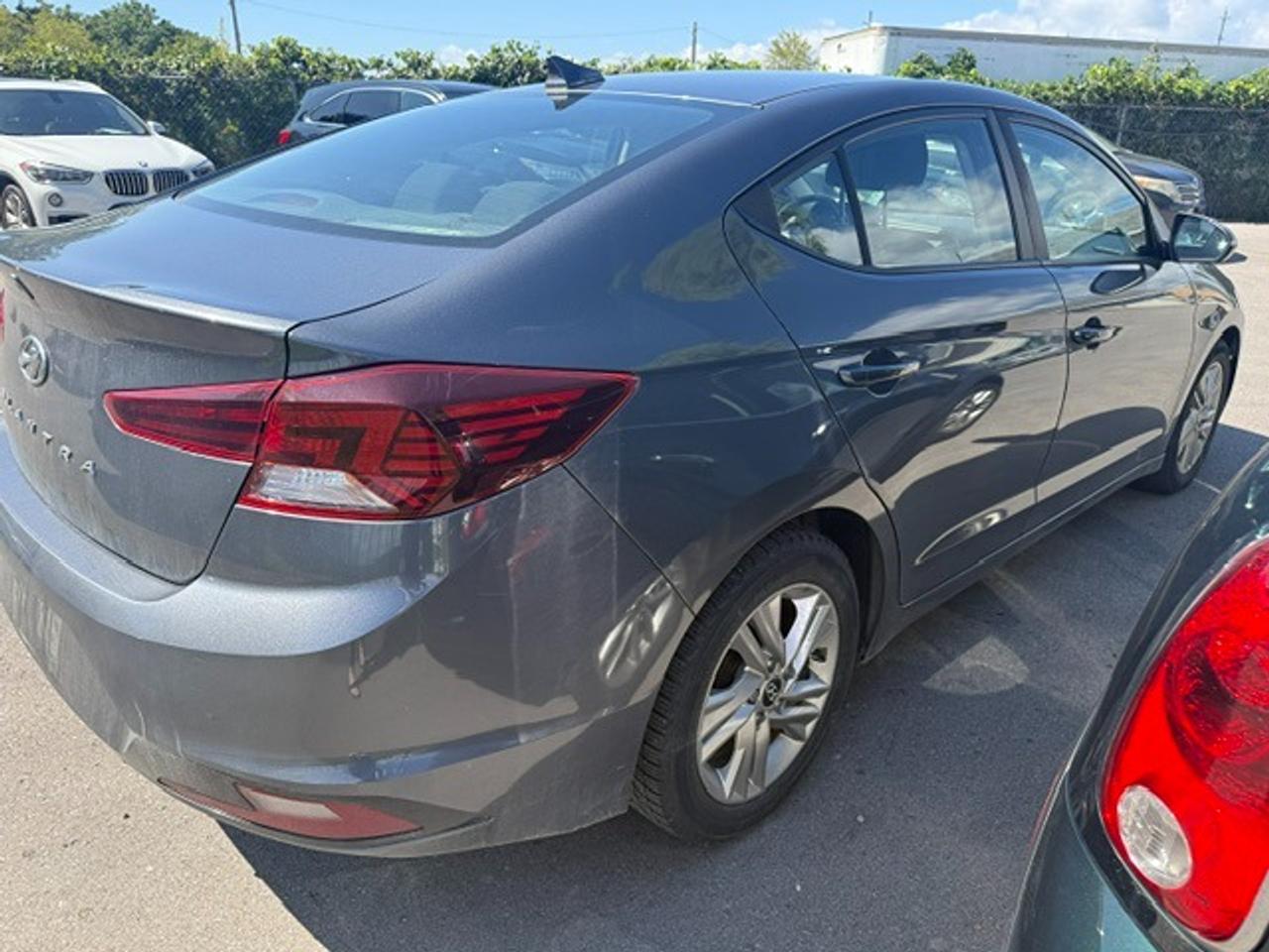 2019 Hyundai Elantra SEL Photo