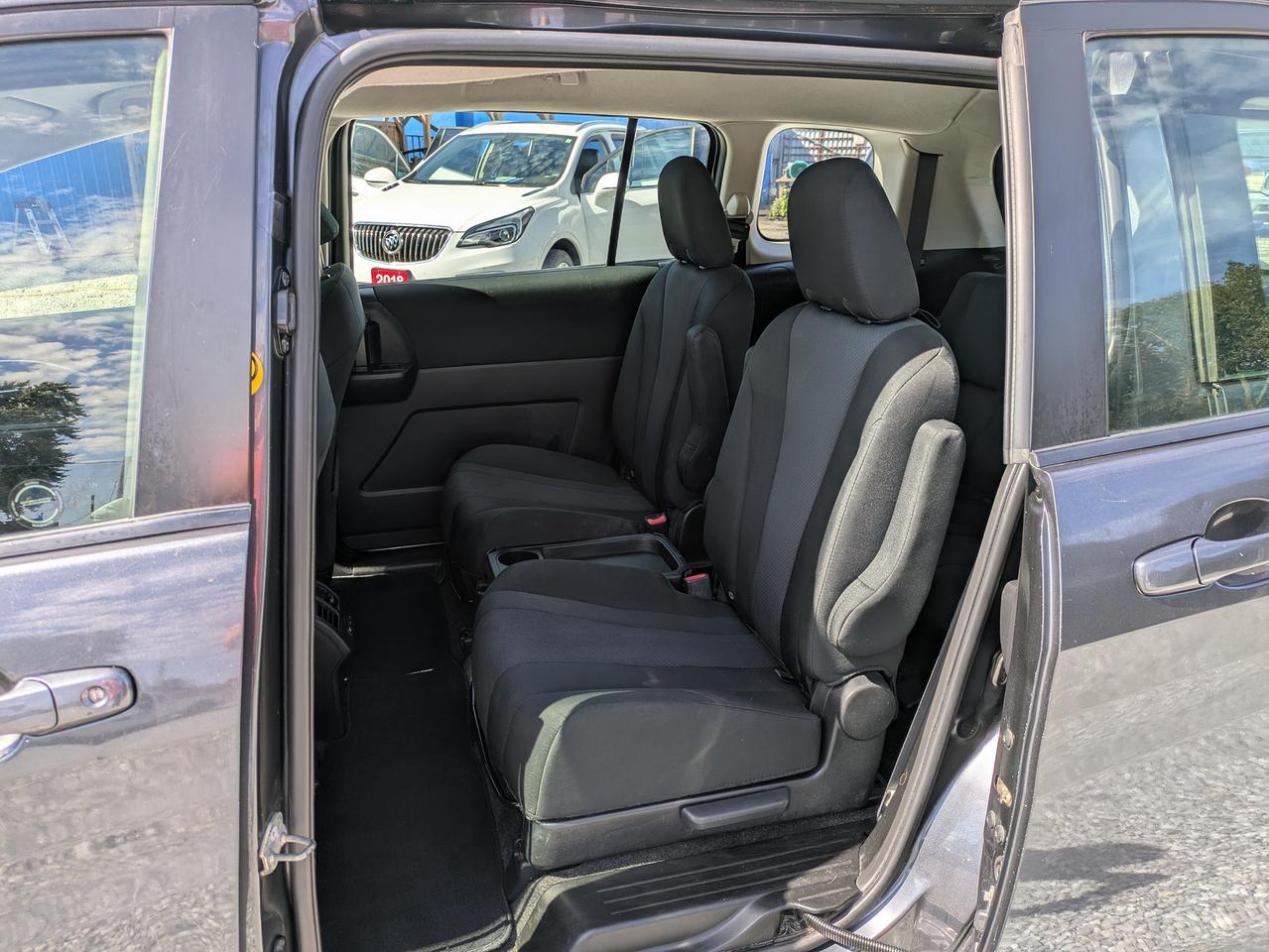 2015 Mazda MAZDA5 4dr Wgn Man Photo