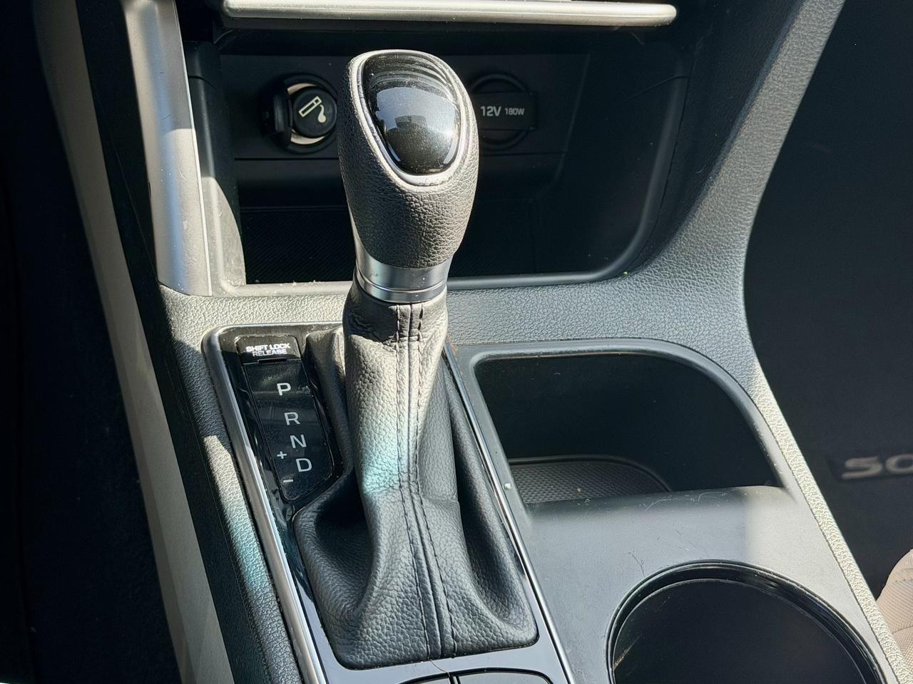 2015 Hyundai Sonata FINANCING AVAILABLE Photo12