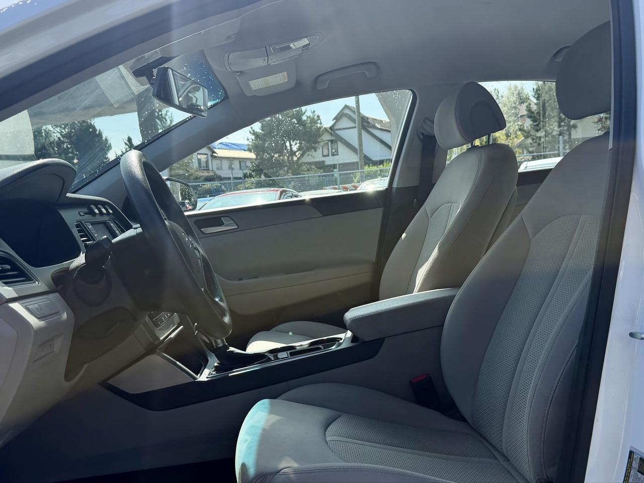 2015 Hyundai Sonata FINANCING AVAILABLE Photo9