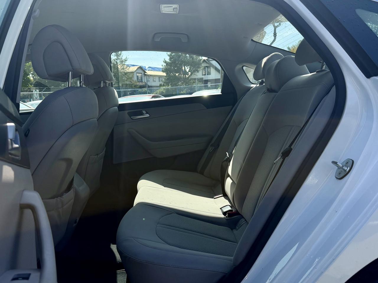 2015 Hyundai Sonata FINANCING AVAILABLE Photo14