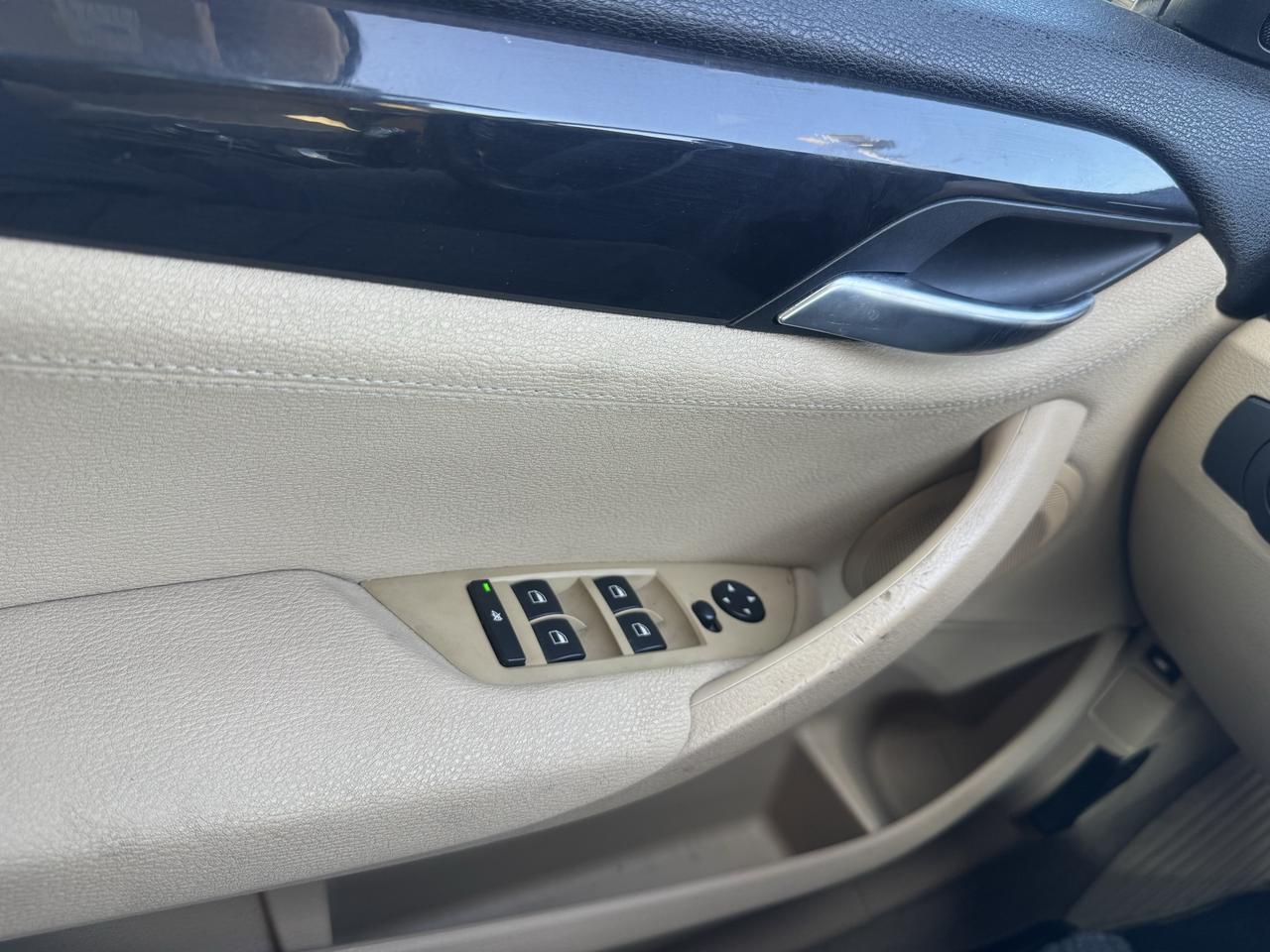 2012 BMW X1 28i Photo