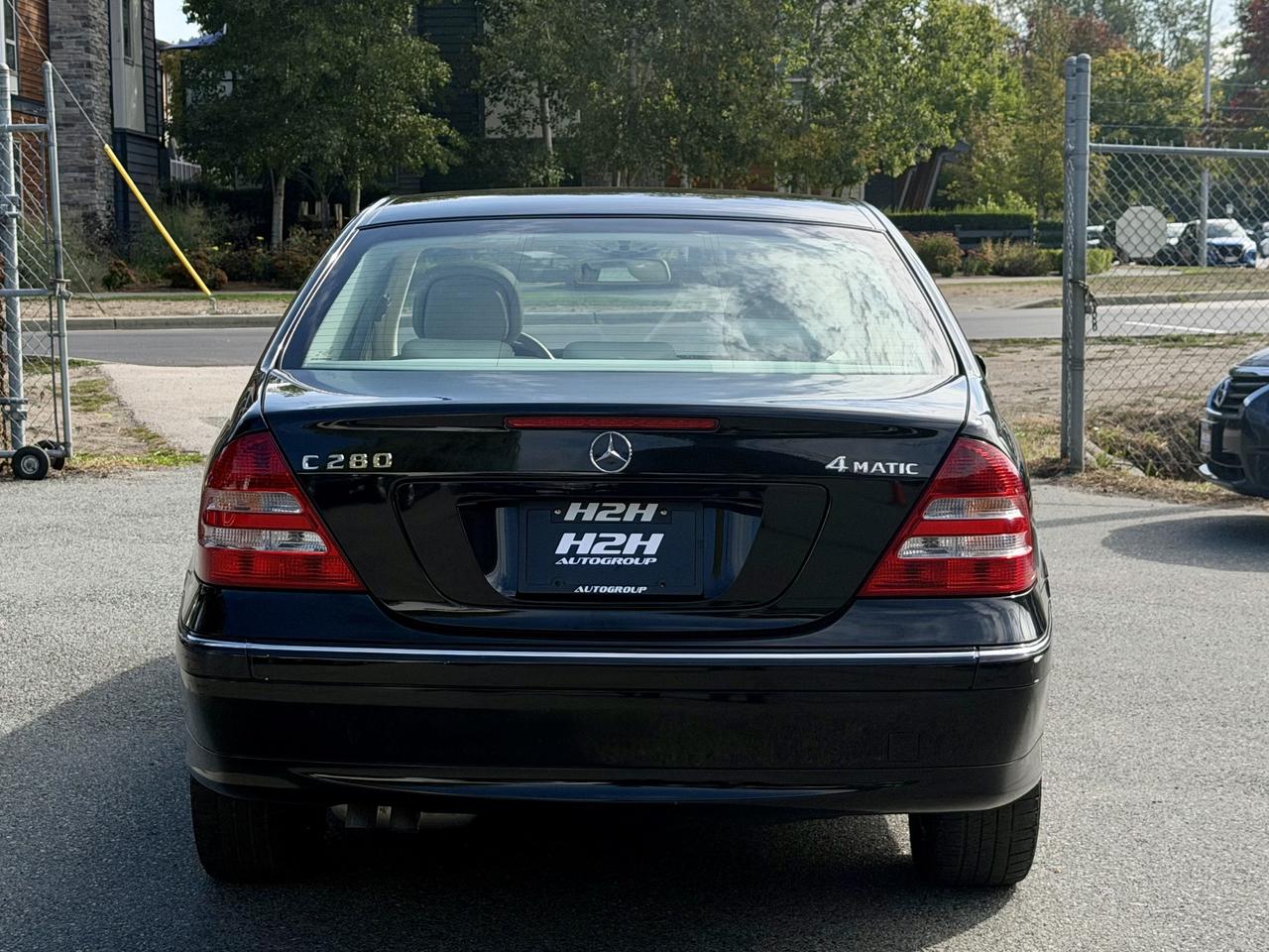2007 Mercedes-Benz C-Class FINANCING AVAILABLE Photo6