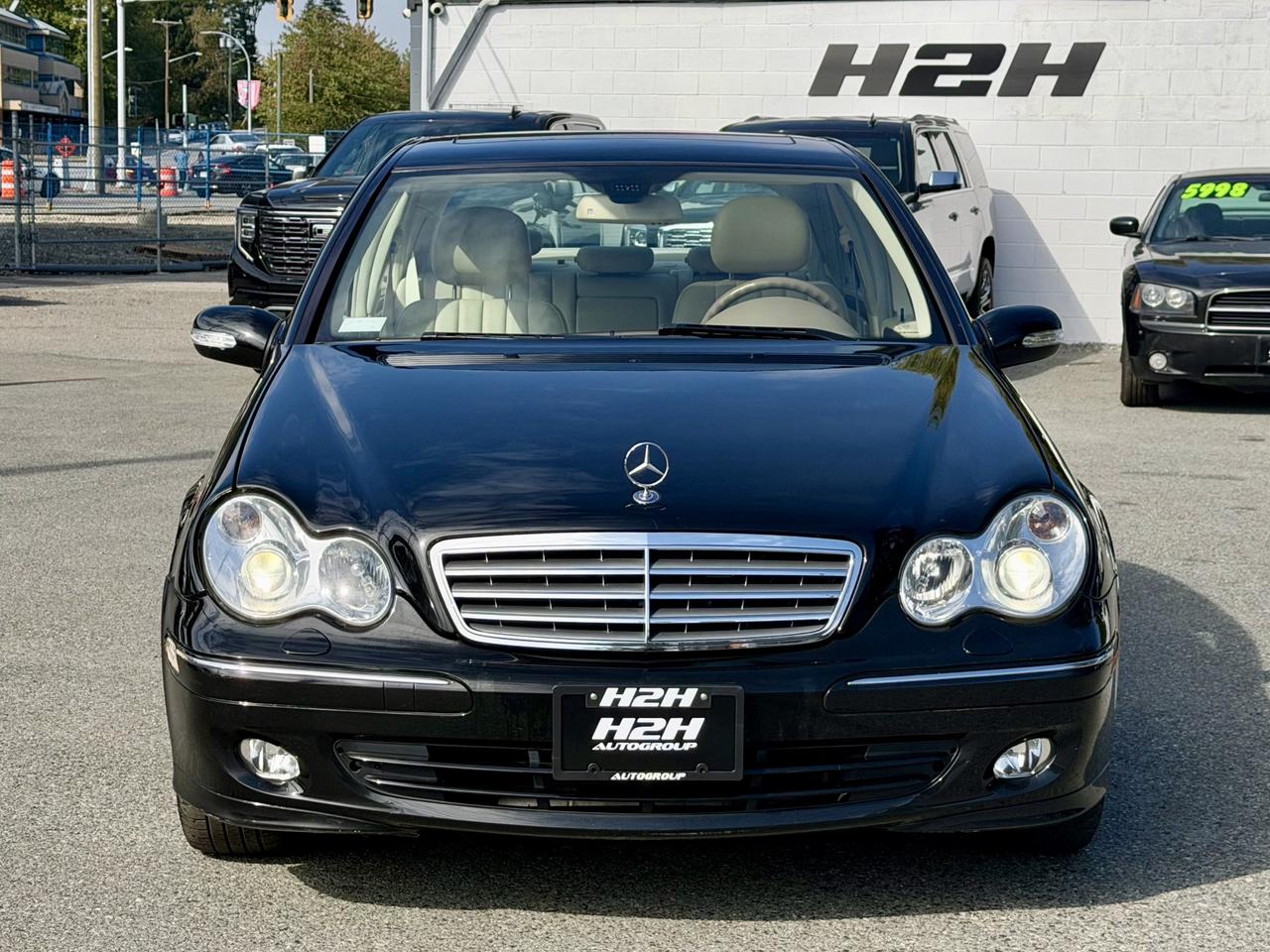 2007 Mercedes-Benz C-Class FINANCING AVAILABLE Photo2