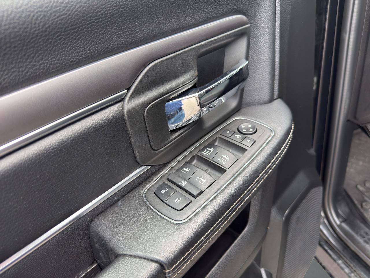 2022 RAM 1500 Classic WARLOCK Photo