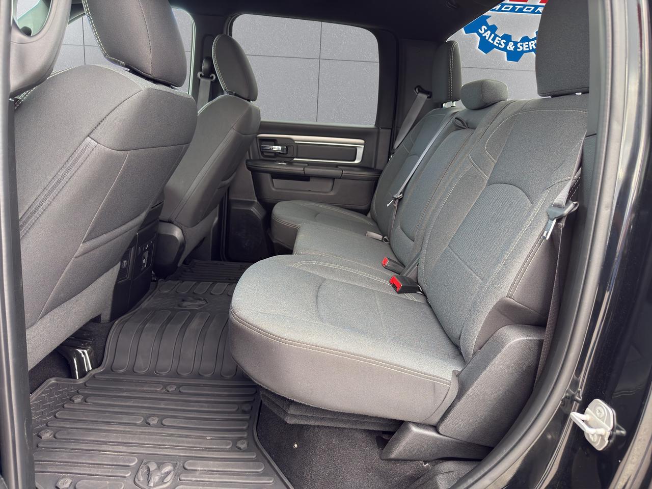 2022 RAM 1500 Classic WARLOCK Photo