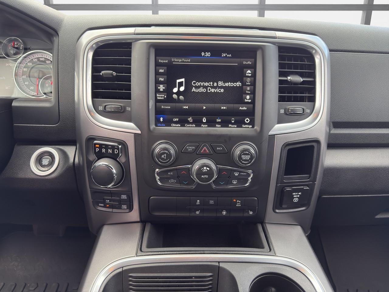 2022 RAM 1500 Classic WARLOCK Photo