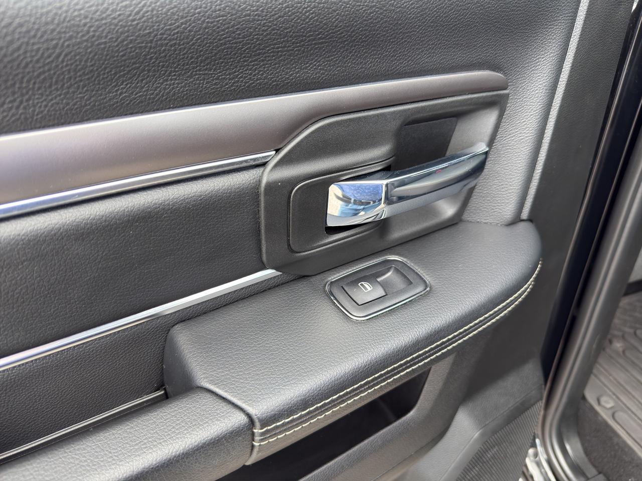 2022 RAM 1500 Classic WARLOCK Photo