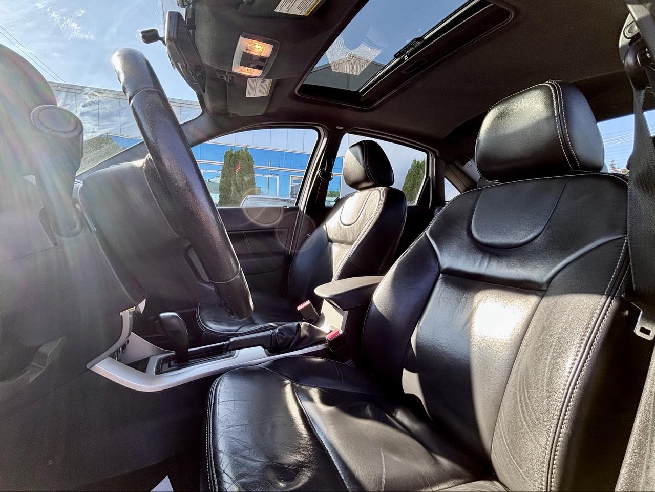 2009 Ford Focus FINANCING AVAILABLE Photo9