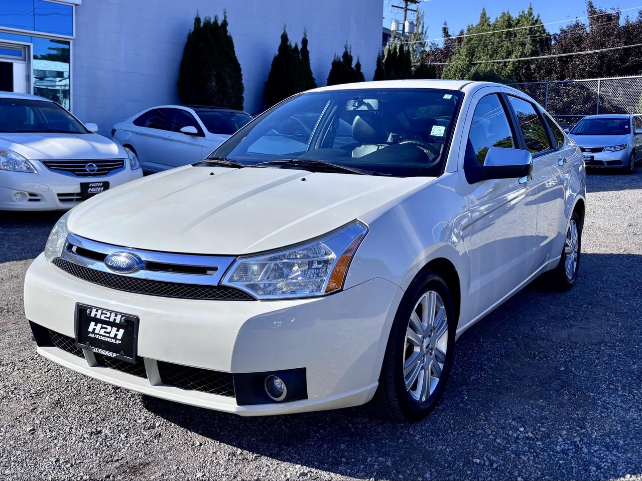 2009 Ford Focus FINANCING AVAILABLE Photo1