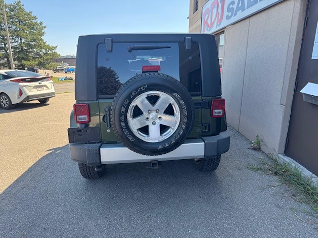 2009 Jeep Wrangler 4WD 4DR SAHARA Photo