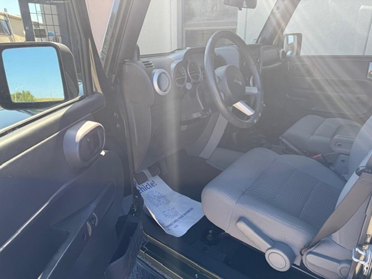 2009 Jeep Wrangler 4WD 4DR SAHARA Photo