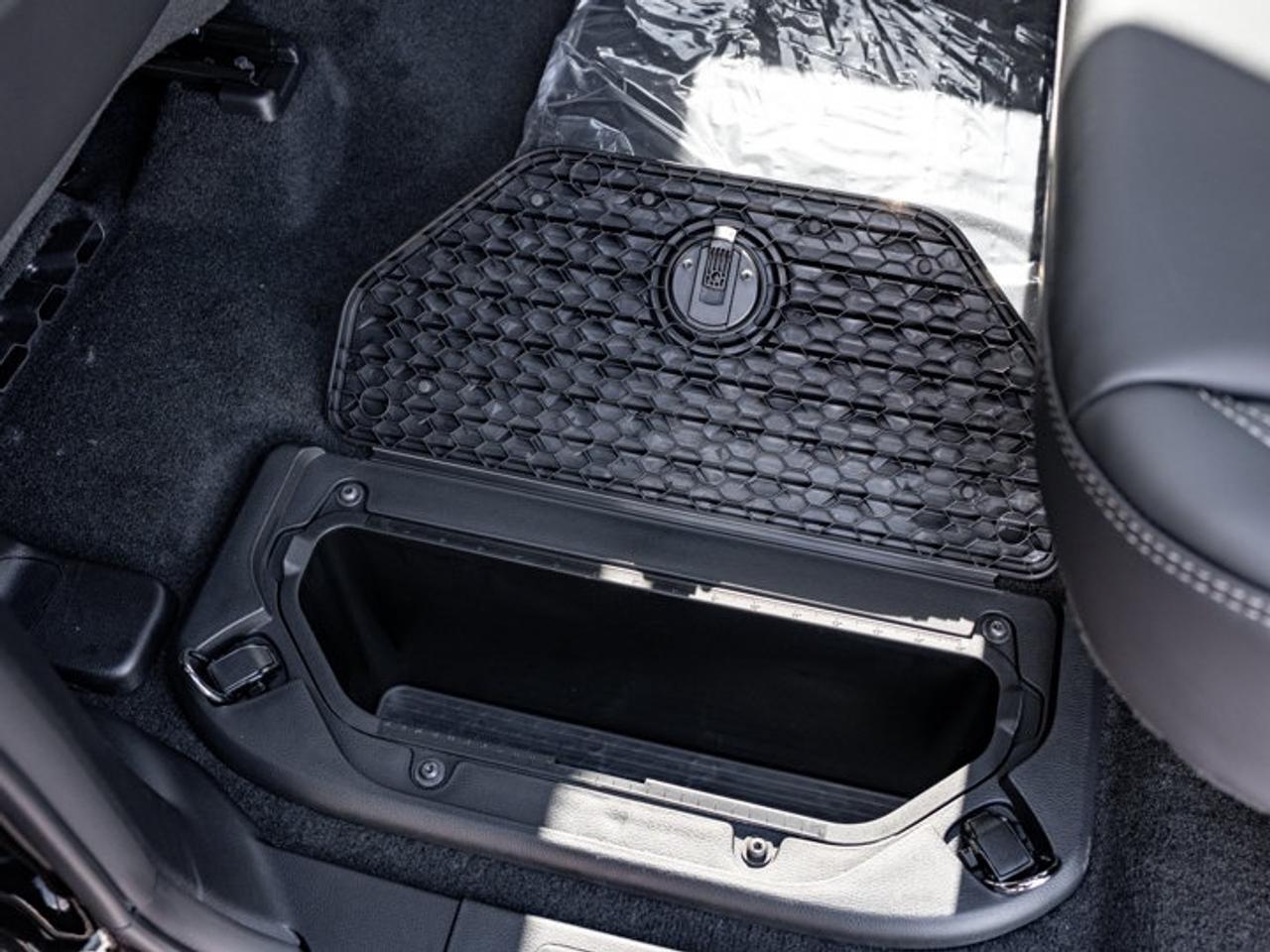 2027 RAM 1500 SPORT Photo