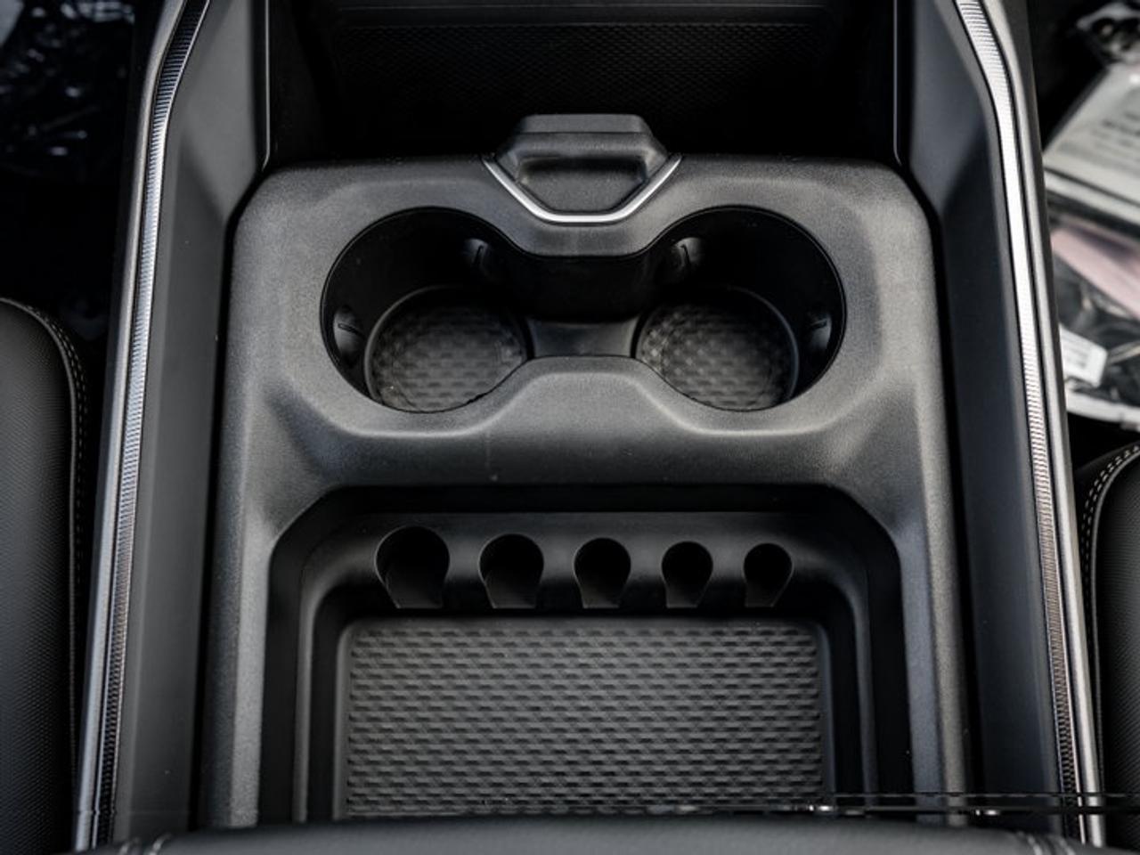 2027 RAM 1500 SPORT Photo