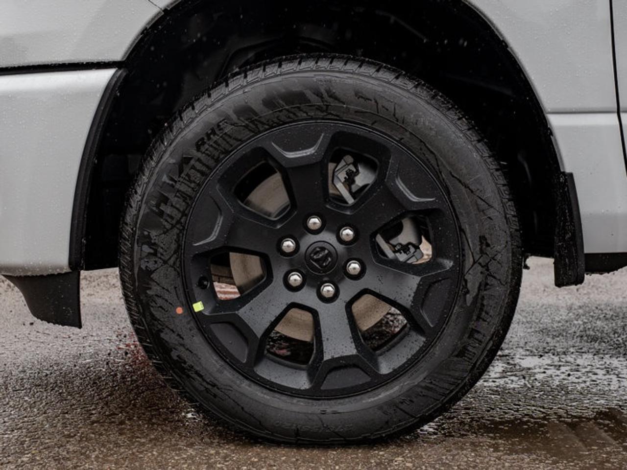 2027 RAM 1500 SPORT Photo