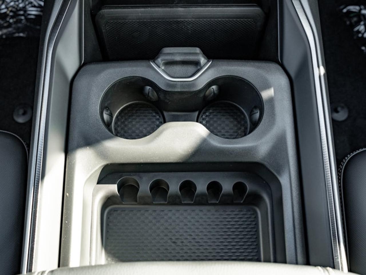 2027 RAM 1500 SPORT Photo