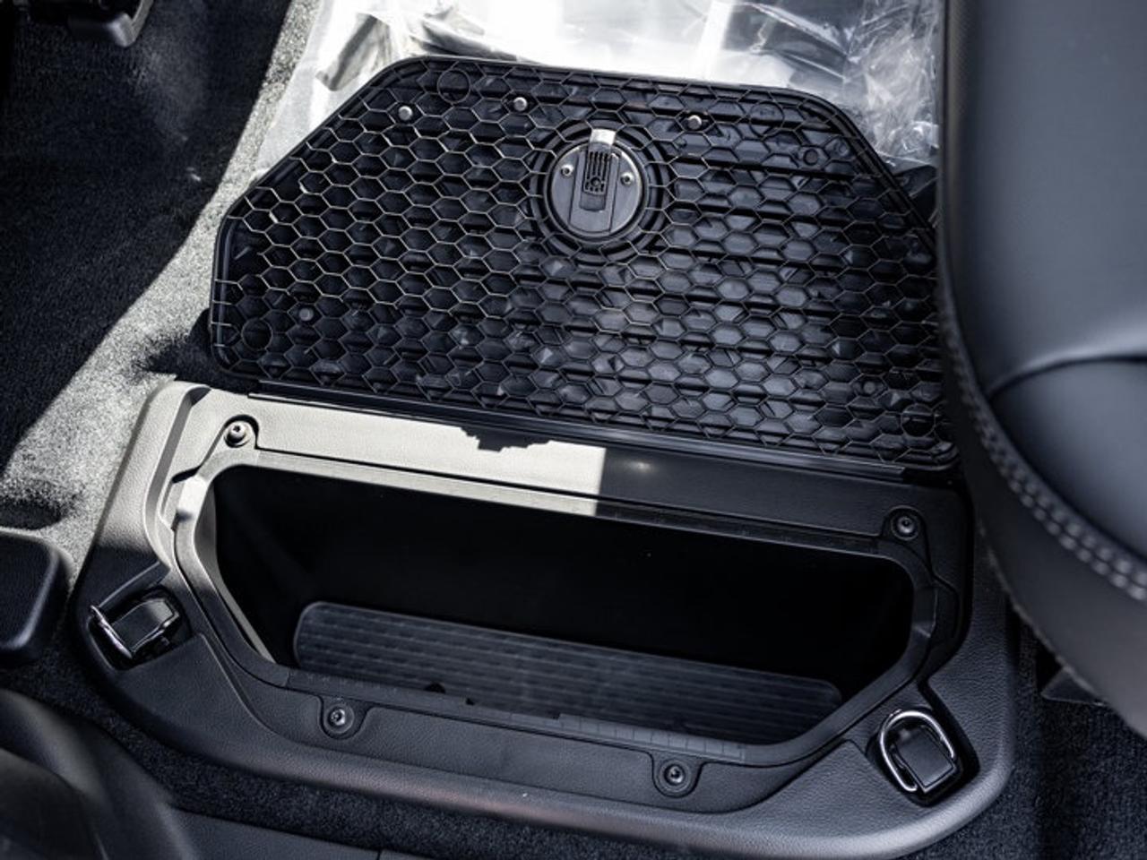 2027 RAM 1500 SPORT Photo