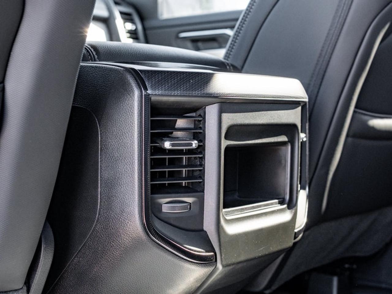 2027 RAM 1500 SPORT Photo