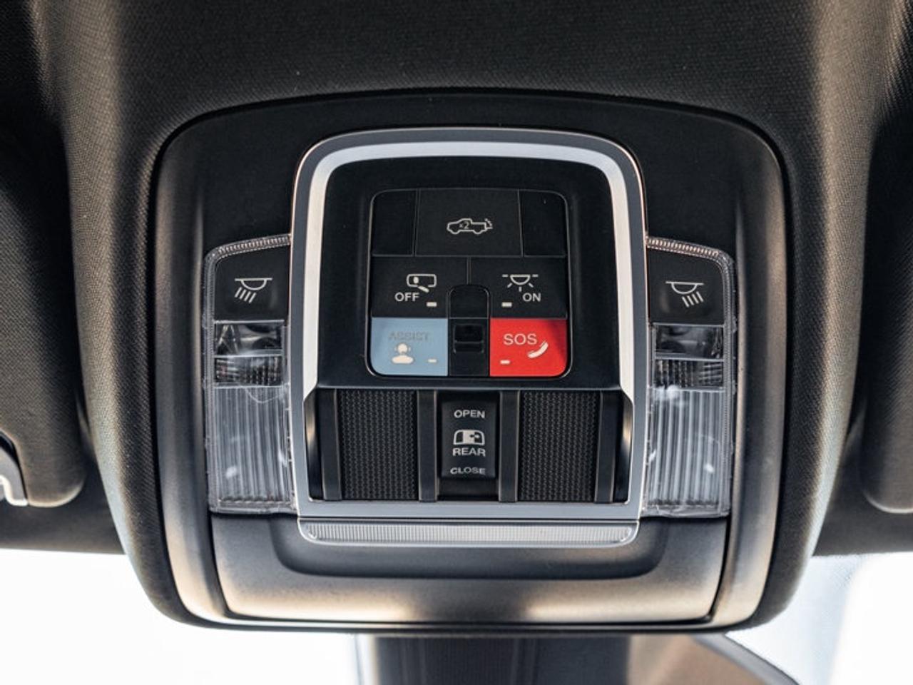 2027 RAM 1500 SPORT Photo